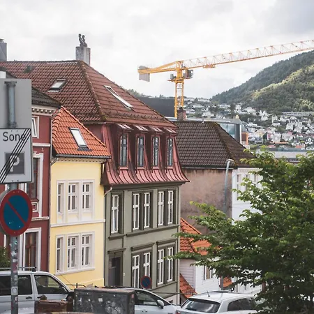 Apartment City Center Historic Area Cozy House & Area Walking Distance Bergen